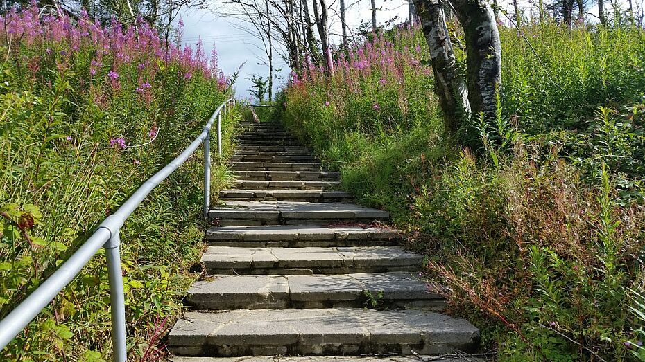 Welche gesundheitlichen Voraussetzungen gelten für holotropes Atmen?