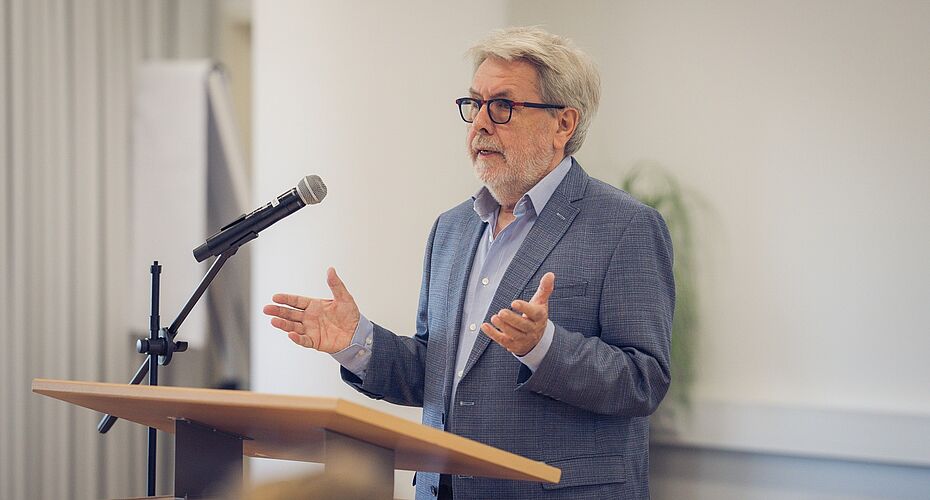 Aktuelle Vorträge und Termine mit Sylvester Walch über holotropes Atmen und der transpersonalen Psychologie, Psychotherapie.